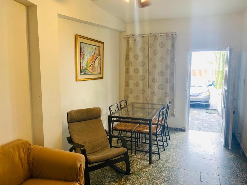 سان خوان Calle Hollanda 3 Bedroom Home المظهر الخارجي الصورة